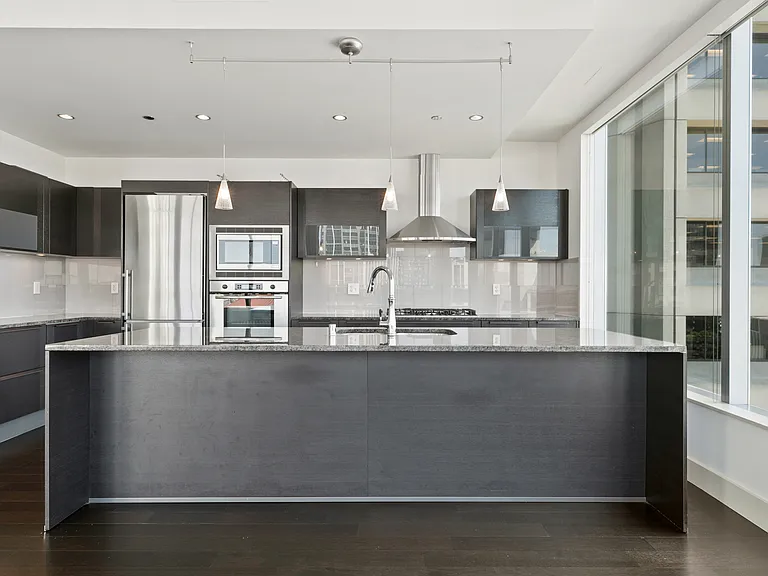 737 Olive Way #2600 — Photo 11