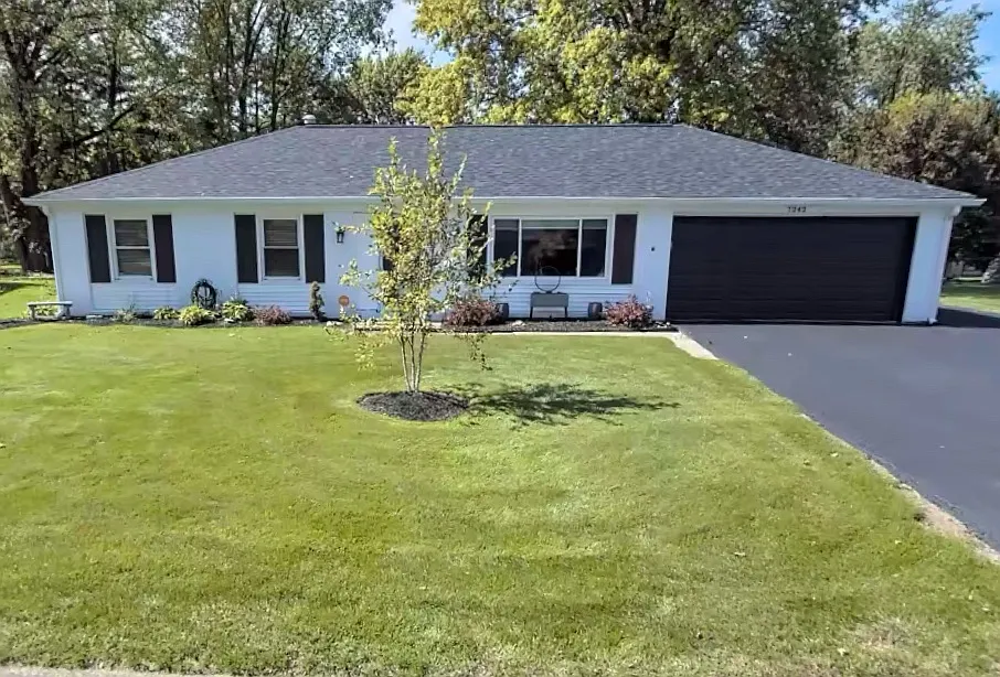Crest Ln, Indianapolis — Photo 1