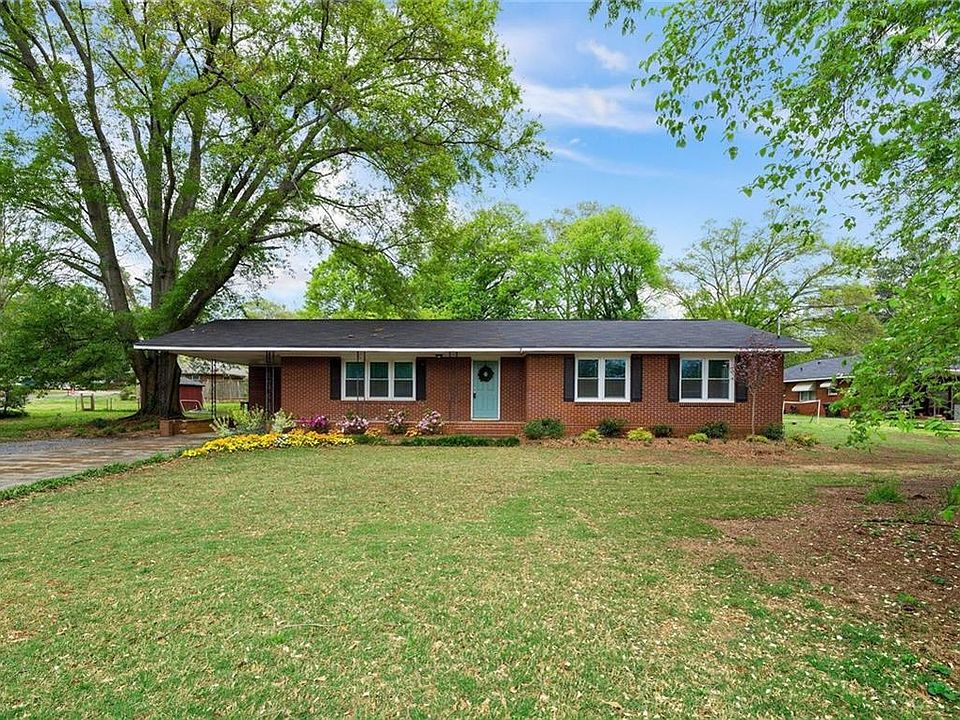 1st image of 37 Larkwood Cir