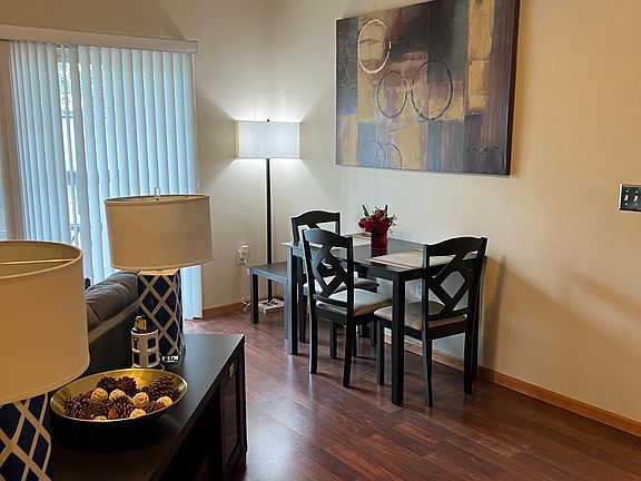 4th image of 90 Jefferson St APT 7