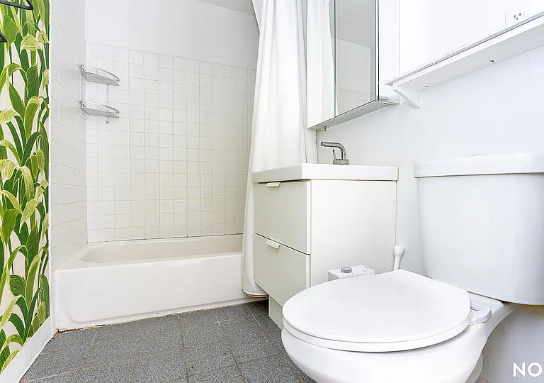 1085 Willoughby Ave #101 — Photo 5