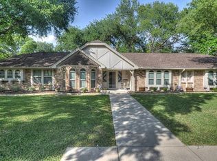 8416 Marys Creek Dr, Benbrook, TX 76116