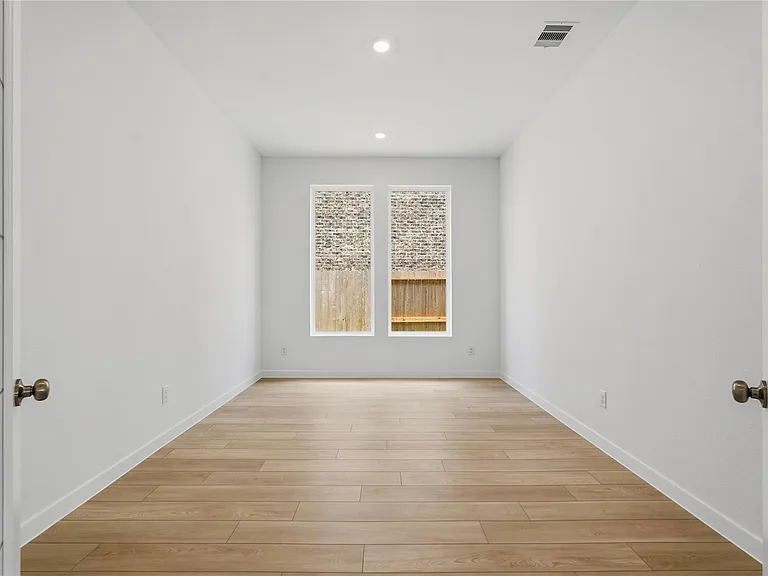 4530 Sunny Hazel Ln — Photo 5