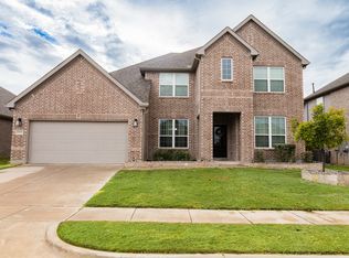 2808 Ranger Ln, Aubrey, TX 76227
