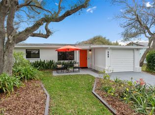 509 S Cooper St, New Smyrna Beach, FL 32169