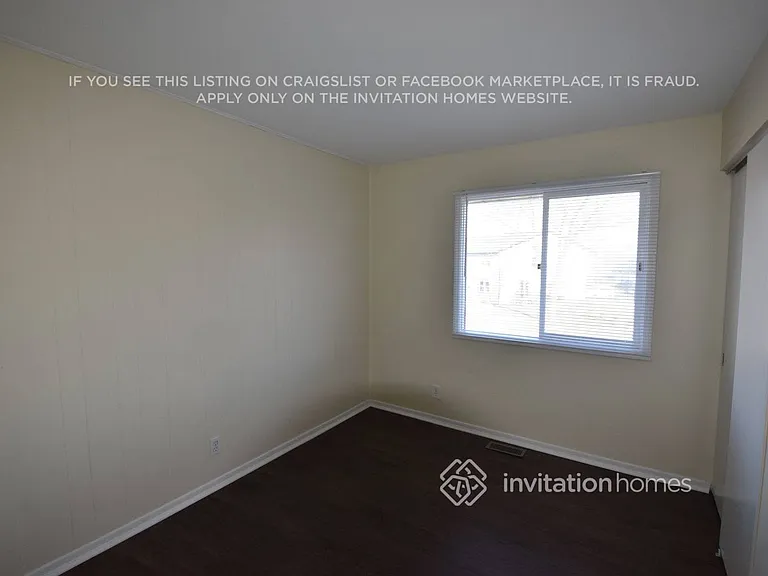 1307 Foxcroft Dr — Photo 8