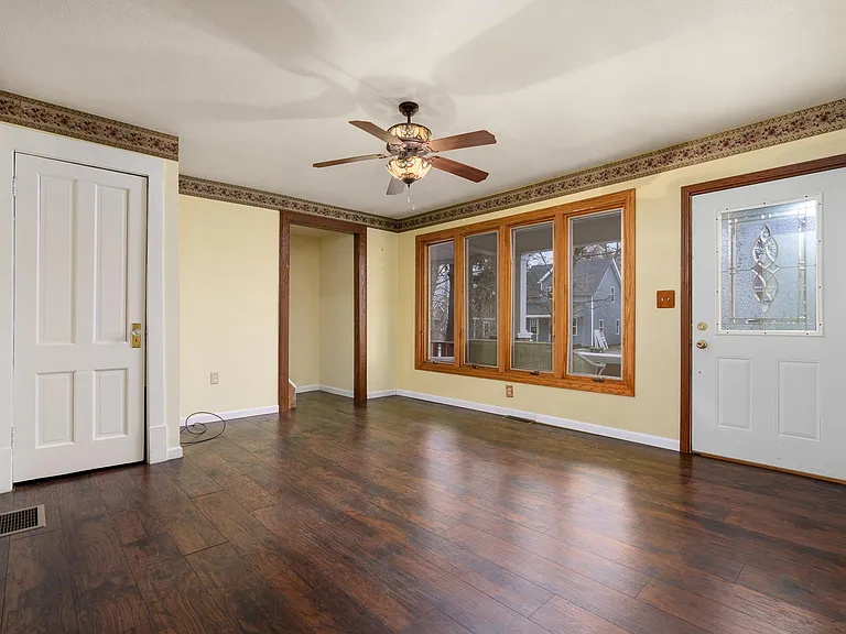 1032 Woodward Ave — Photo 6