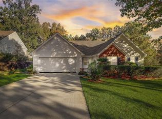 380 Cedarhurst Rd, Lawrenceville, GA 30045