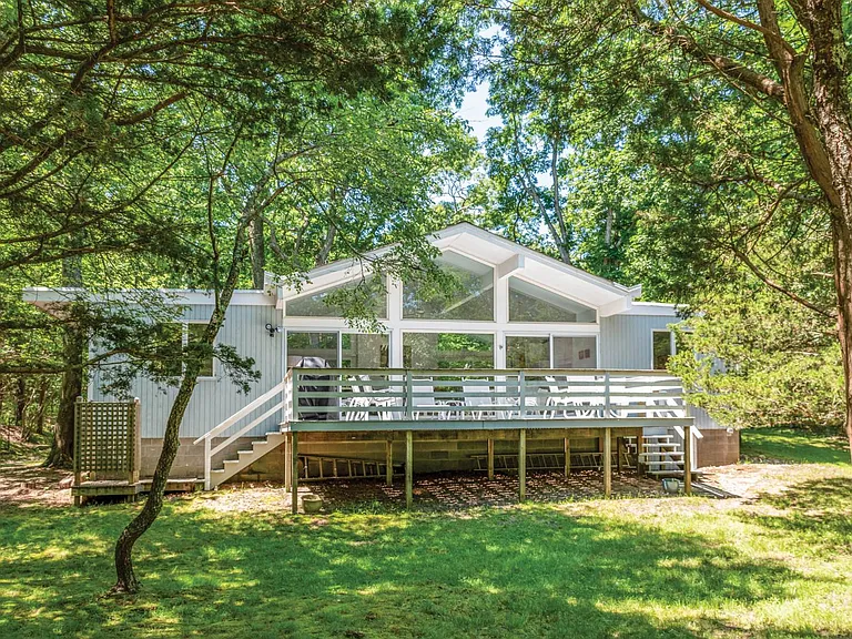 68 Springy Banks Rd — Photo 18