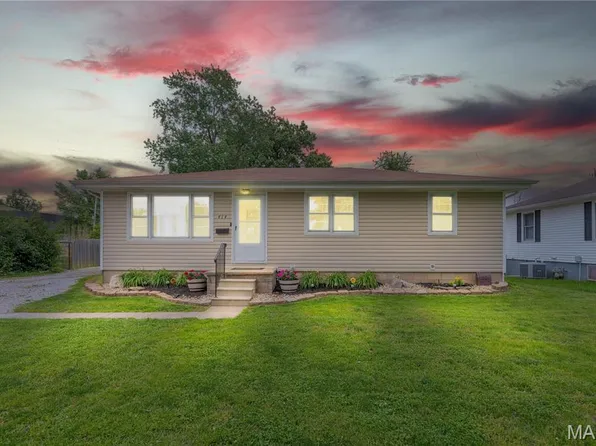 414 Silver St, Bethalto, IL 62010