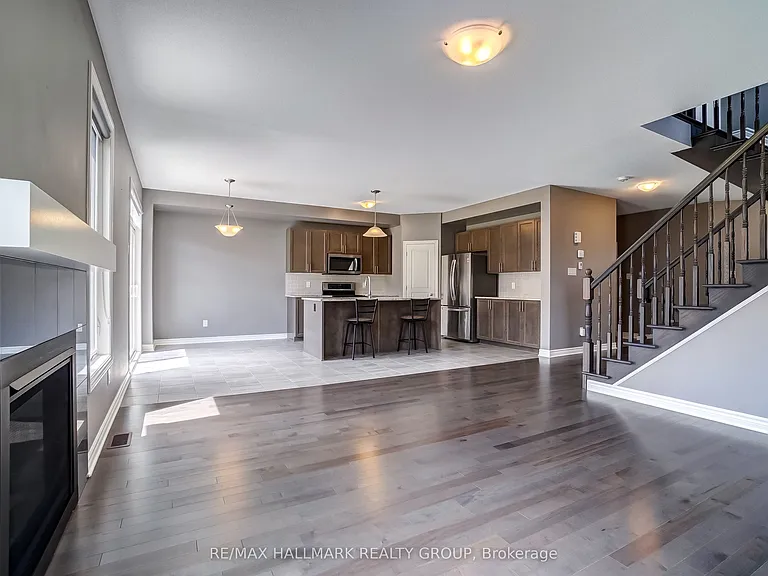 1110 Beckett Cres — Photo 9