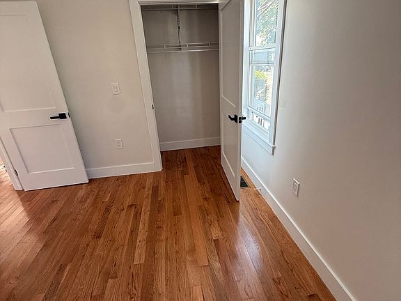 5th image of 5 Walnut Ave Suite 2