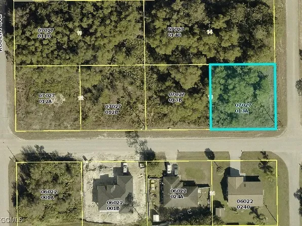 2507 E 10th St, Lehigh Acres, FL 33936