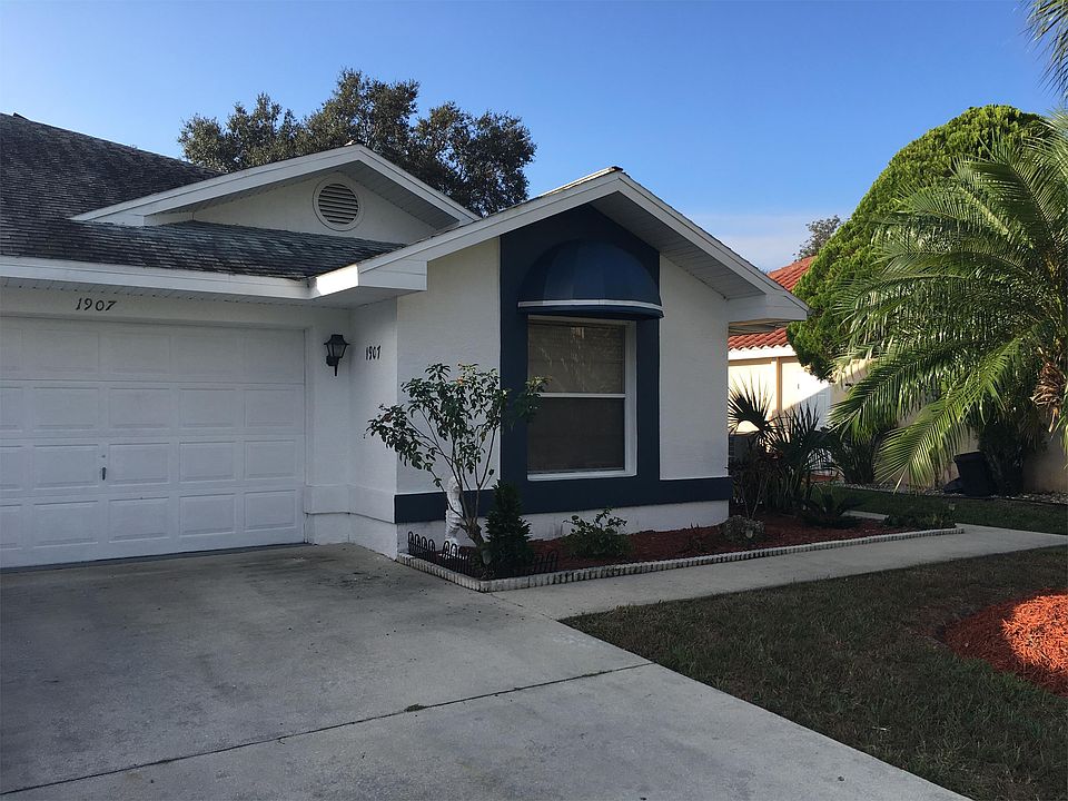 1st image of 1907 Golfside Village Dr