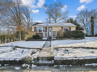 15 Mapledale Ave, Glen Burnie, MD 21061