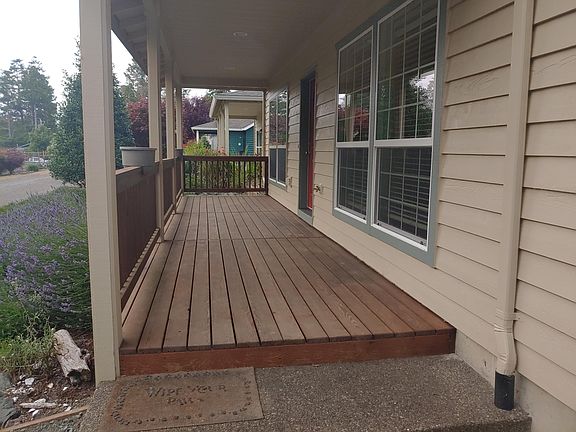 2nd image of 150 S Palisades St
