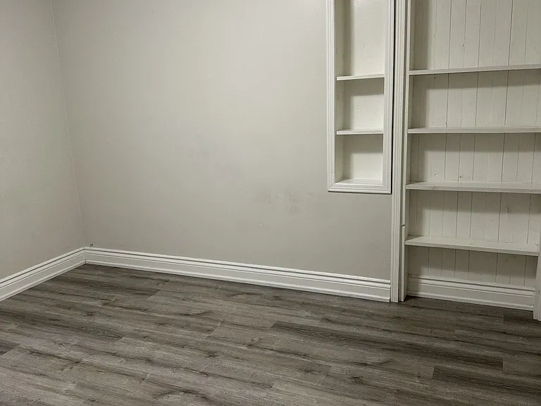 560 Big Bay Point Rd — Photo 7