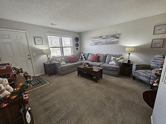 3rd image of 123 N Ryans Way