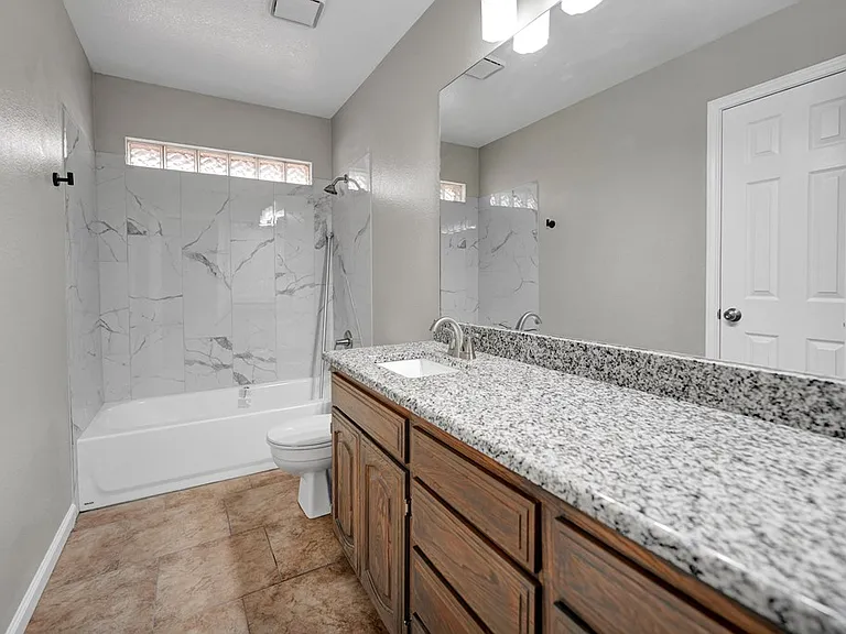 8632 Duke Ave — Photo 8