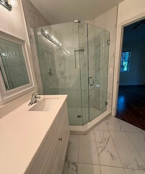 8271 Pacific Beach Dr — Photo 10