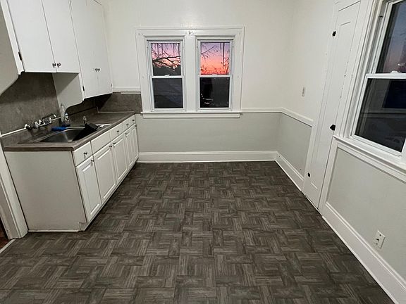 2nd image of 8601 Vineyard Ave #Up