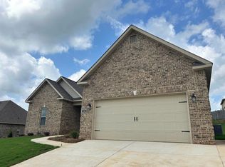 120 Fortune Way, Bonaire, GA 31005