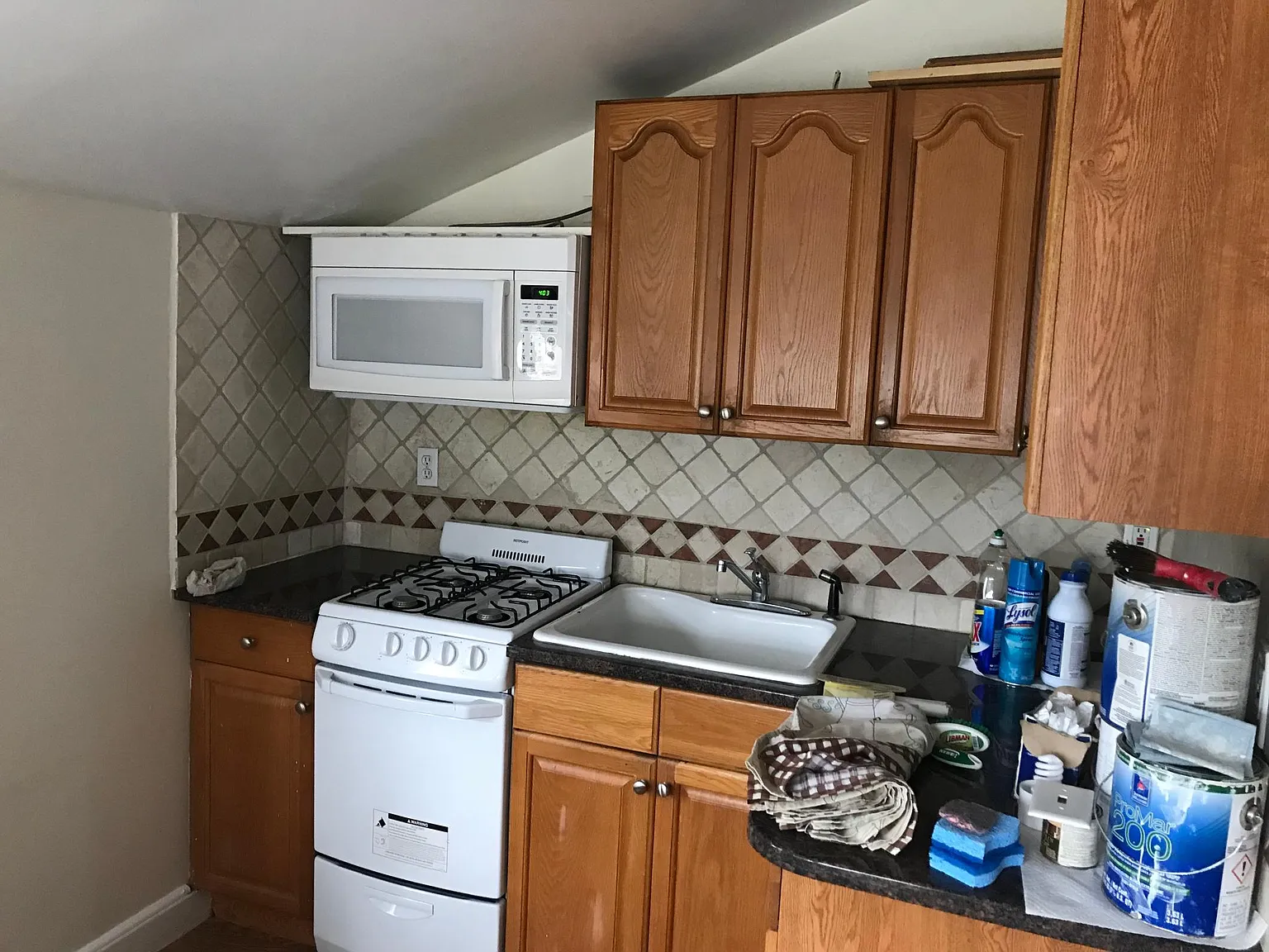 1 bed, 600 sqft, $2,100 — Photo 2