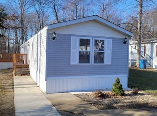 80 Peach Ln #80, Three Oaks, MI 49128