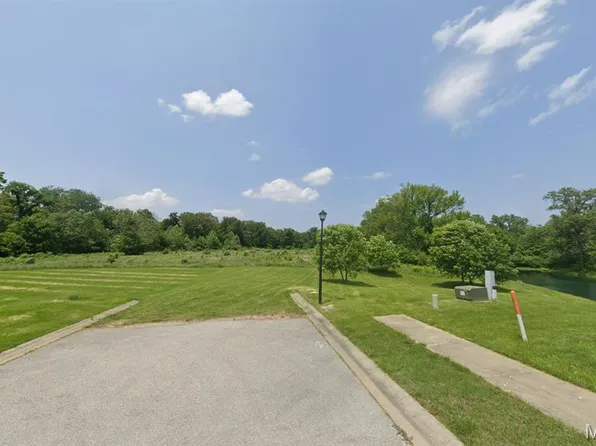 91-110 Westhaven Meadows Dr, Belleville, IL 62220