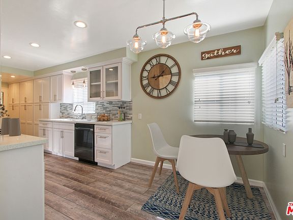 2nd image of 3843 W 58th Pl