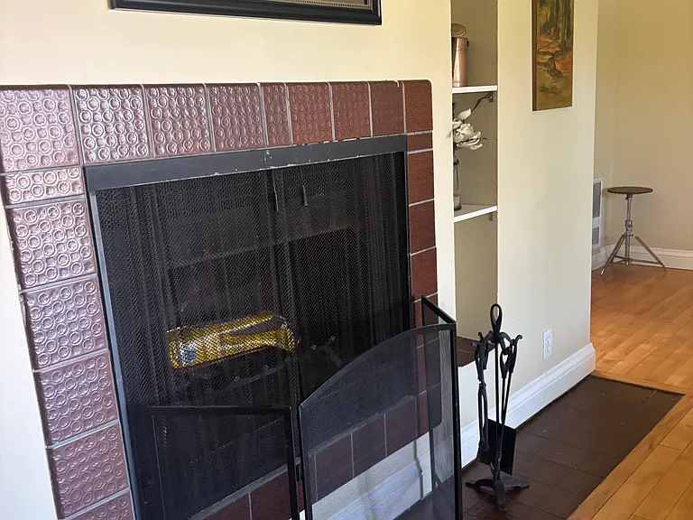 2075 Ascot Dr #120 — Photo 8