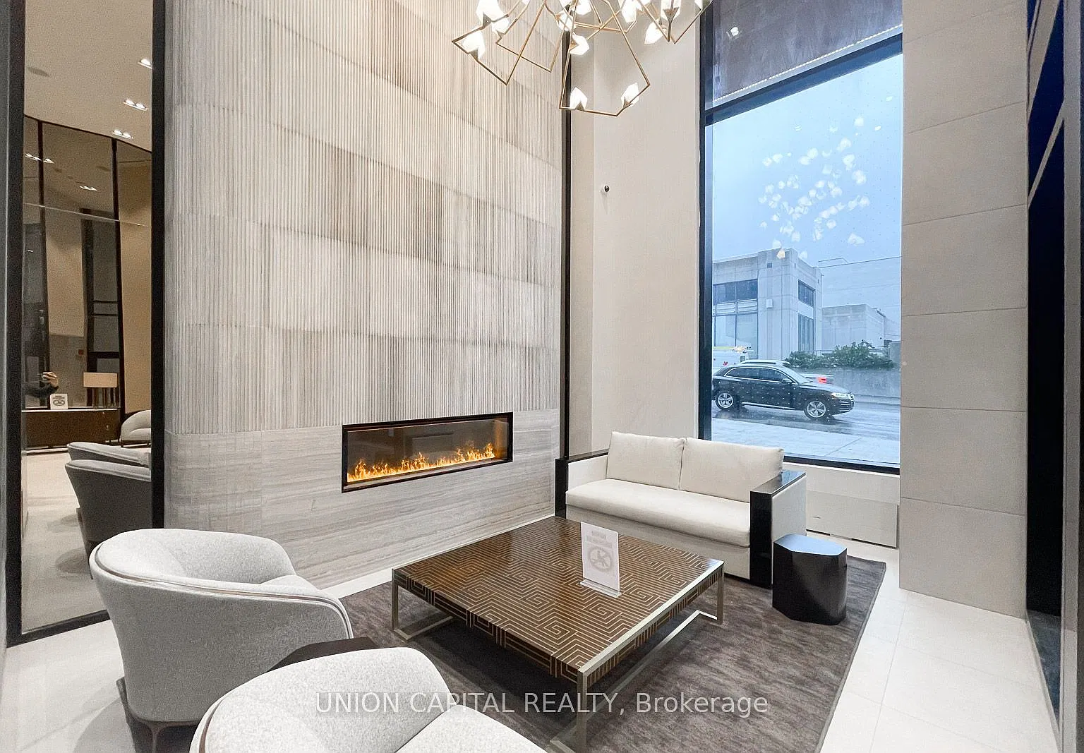 Forest Hill Condos — Photo 2