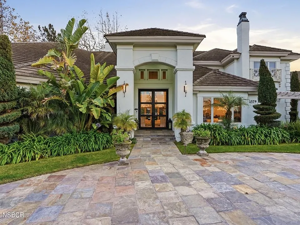 4379 Foxburrow Ct