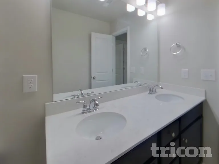 201 Spring Knoll Dr — Photo 14