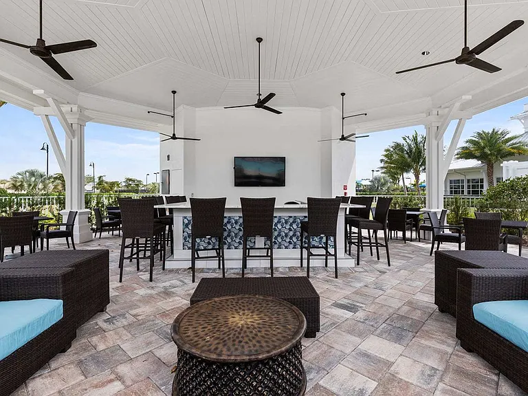 9761 Willet Ct — Photo 34