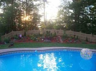 24 Whitney Rd S, Saratoga Springs, NY 12866