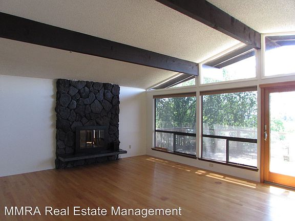 3rd image of 2900 Heights Dr