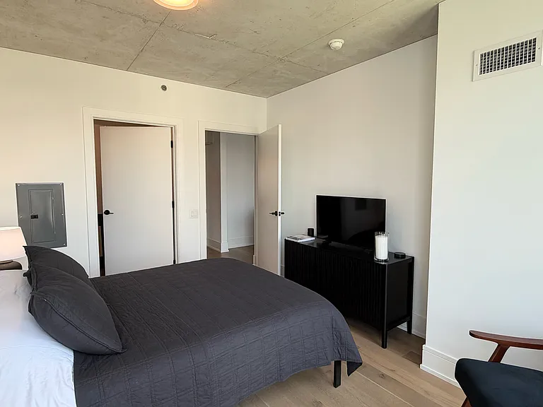 234 W Polk St #2806 — Photo 11