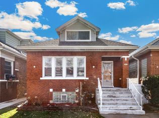 5323 W Melrose St, Chicago, IL 60641