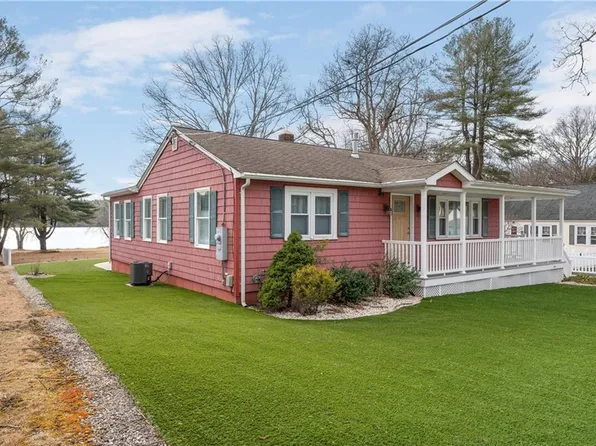 100 Main St, North Smithfield, RI 02896