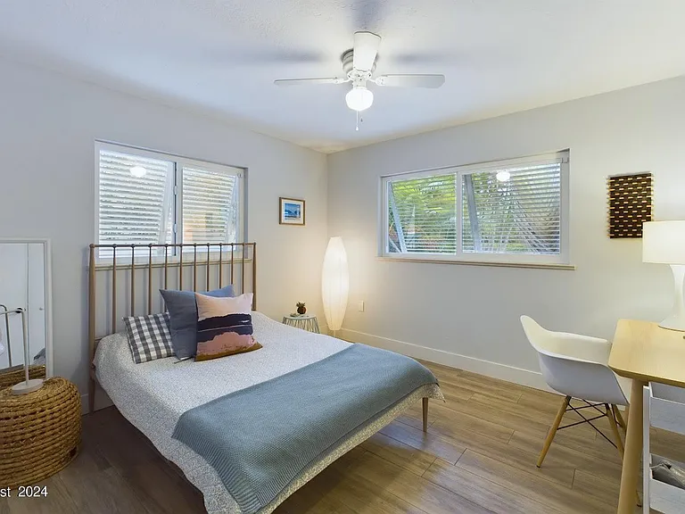 1445 Bayshore Dr — Photo 18