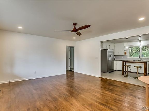 5th image of 4109 Eleanor St
