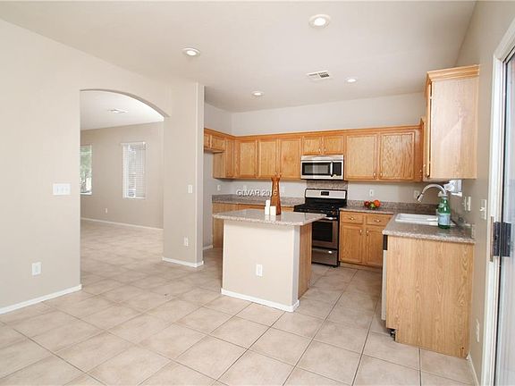 5th image of 5865 Cape Hatteras Ct