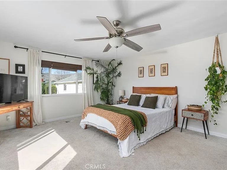 11758 Grant Dr — Photo 19