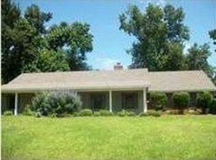 110 Colonial Gln, Jackson, MS 39211