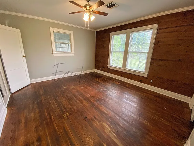 633 Enterprise Blvd — Photo 15