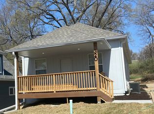 320 W Oak St, Council Bluffs, IA 51503