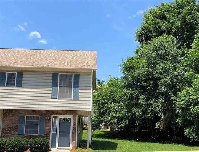 1st image of 819 E Sherwood Hills Dr