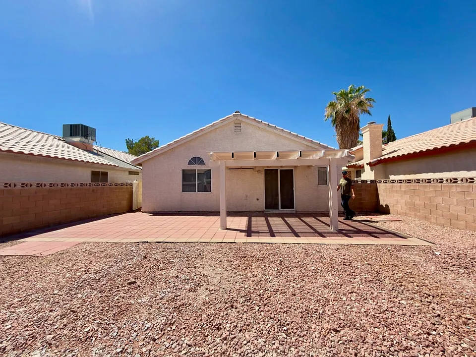 Desert Clover Ct