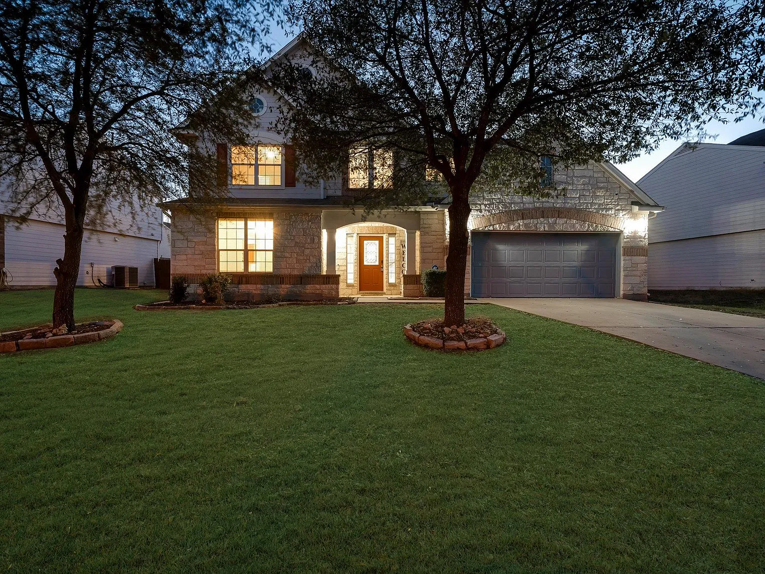 5 bed, 3.5 bath, 3186 sqft, $2,995 — Photo 1